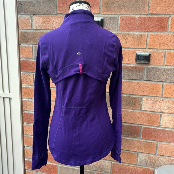 Lululemon Purple Zip Up Women’s Jacket - Picture 5 of 7